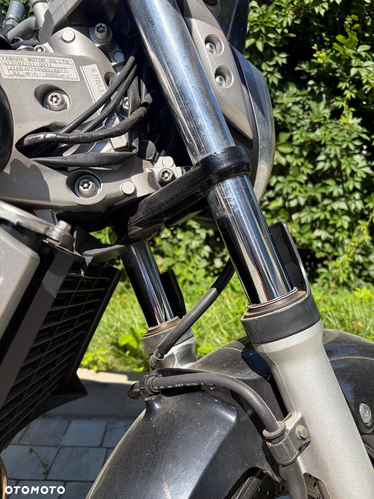 Yamaha FZ6 - 16