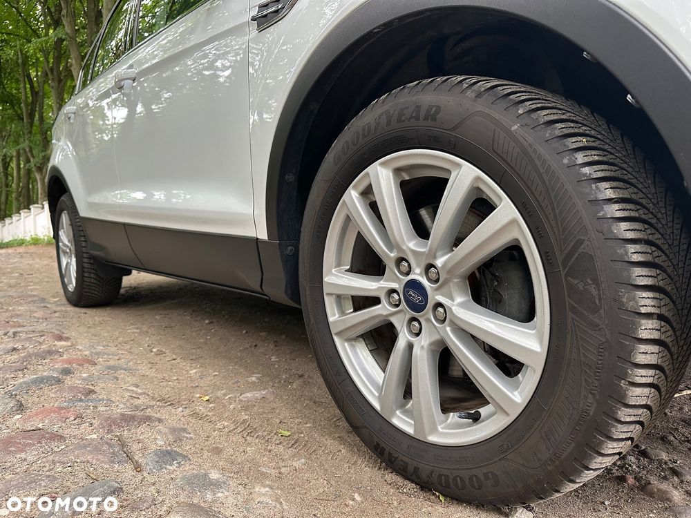 Ford Kuga 1.5 EcoBoost 2x4 Cool & Connect - 27