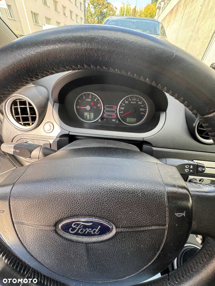 Ford Fiesta - 5