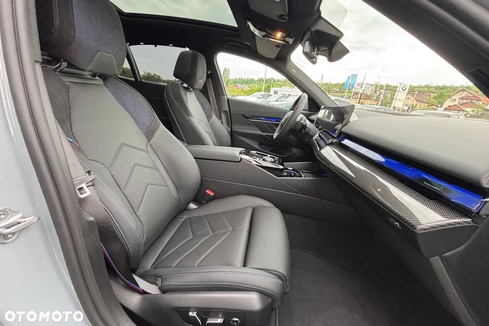 BMW Seria 5 520d xDrive mHEV - 16