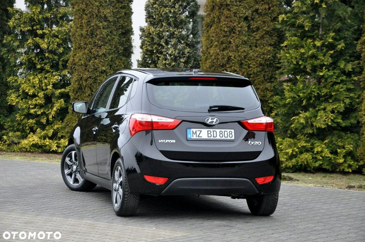 Hyundai ix20 - 15