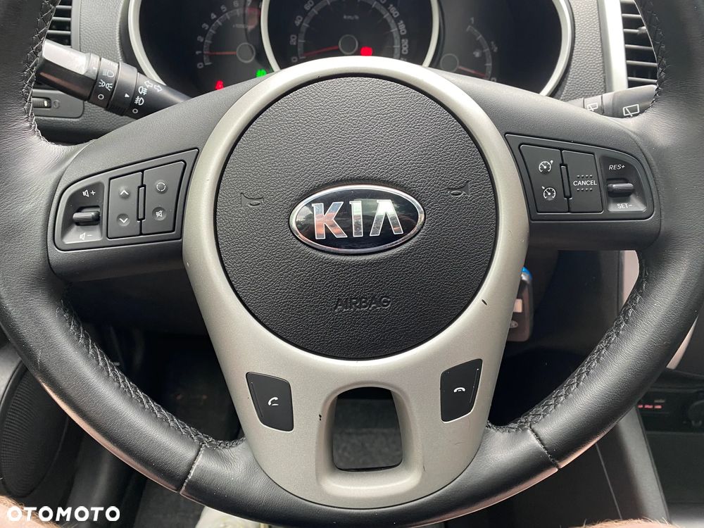 Kia Venga 1.4 CVVT Titanium Collection - 19