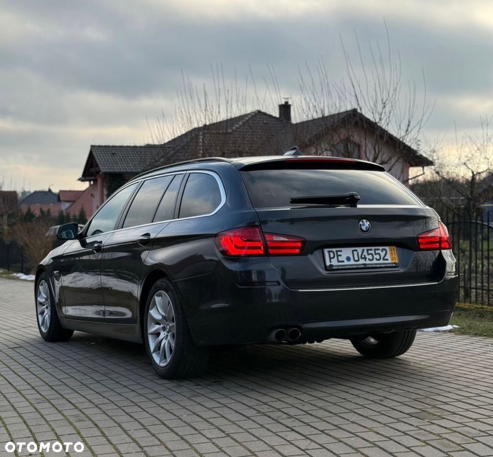 BMW Seria 5 525d xDrive Luxury Line - 3