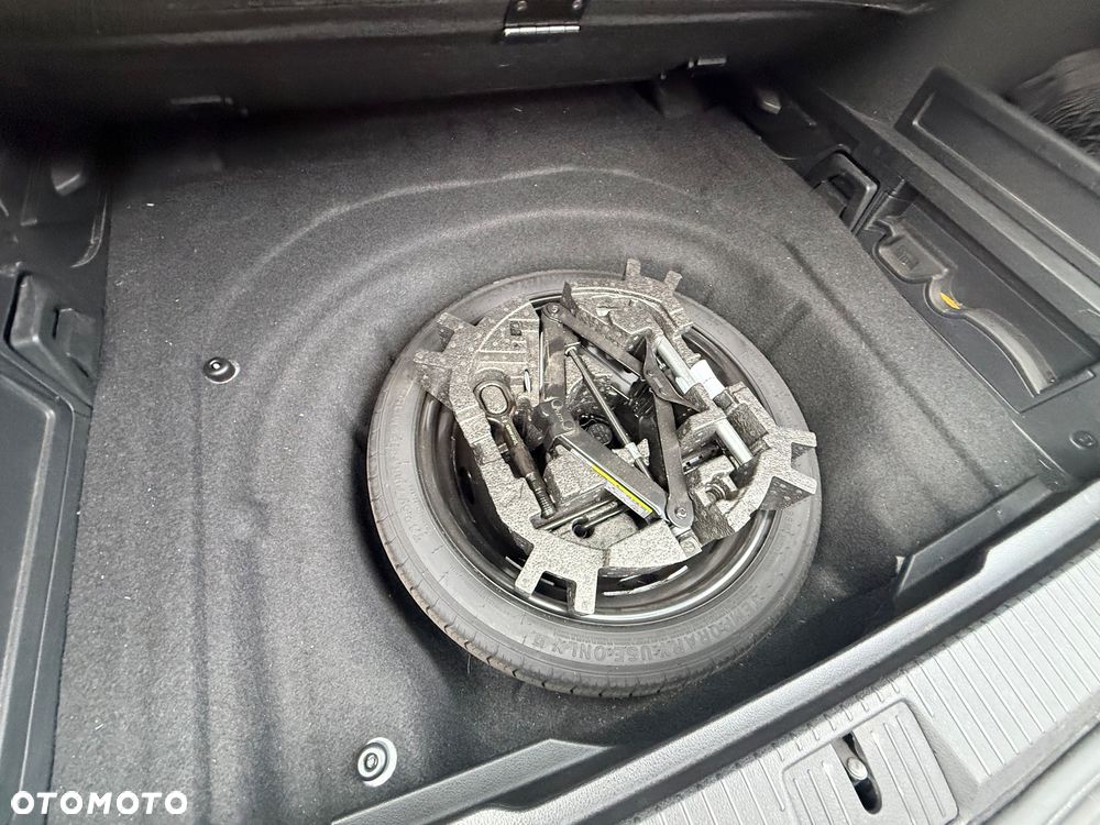 Volkswagen Passat 1.5 TSI EVO Business DSG - 27