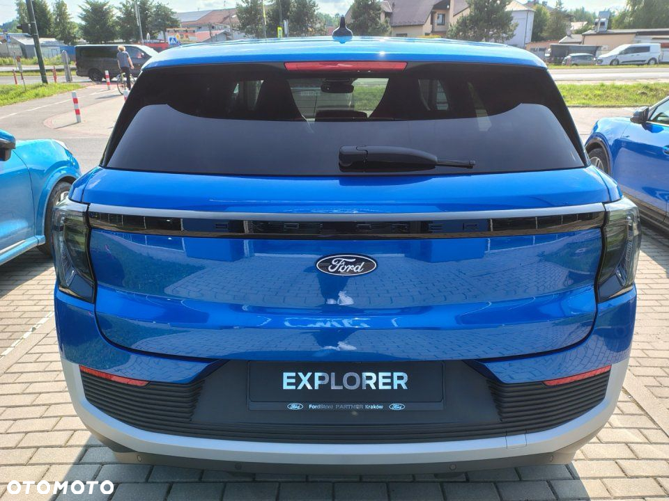 Ford Explorer - 6