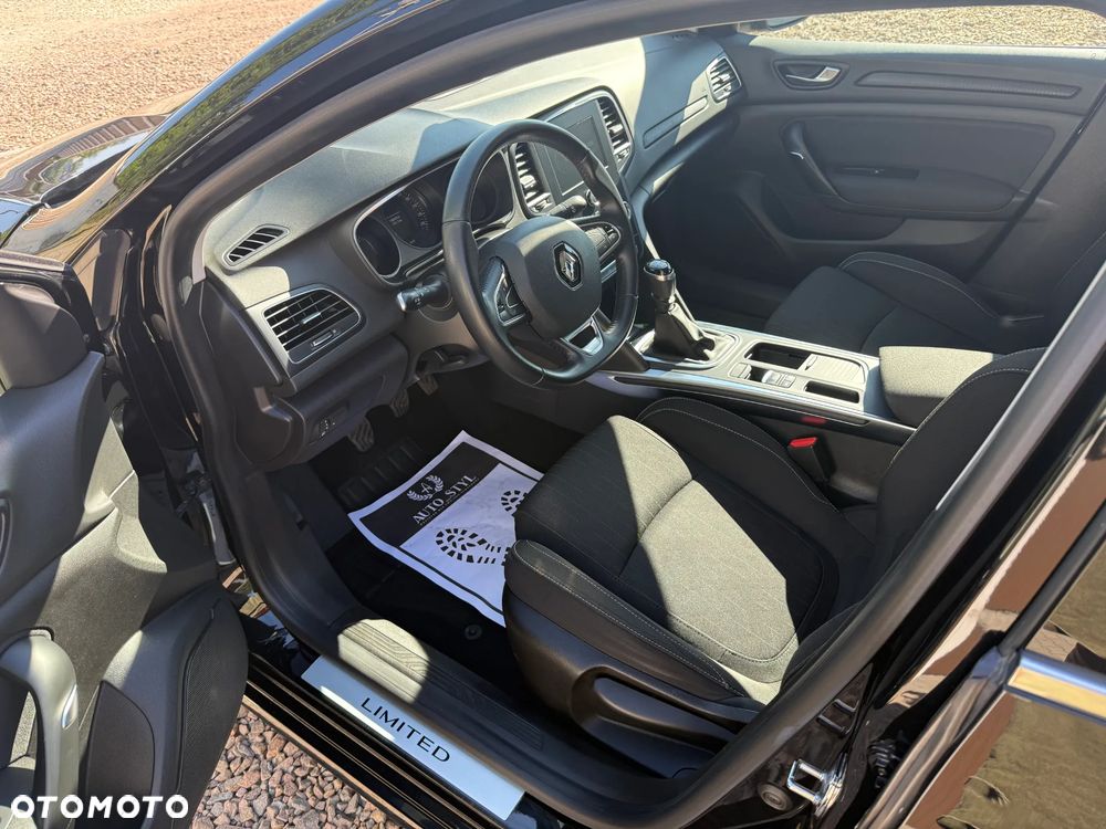 Renault Megane TCe 140 GPF LIMITED - 26