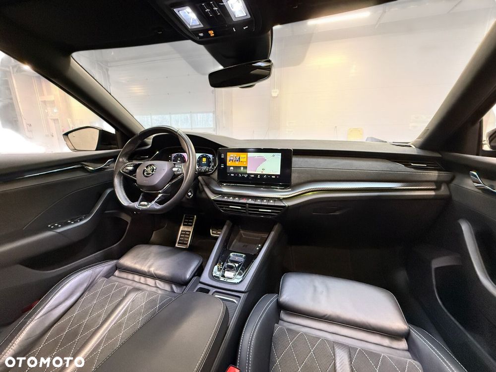 Skoda Octavia 2.0 TDI RS DSG - 30