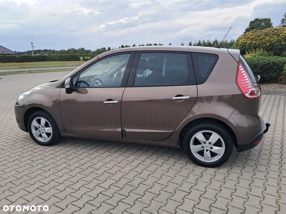 Renault Scenic 1.6 16V Luxe Privilege - 14