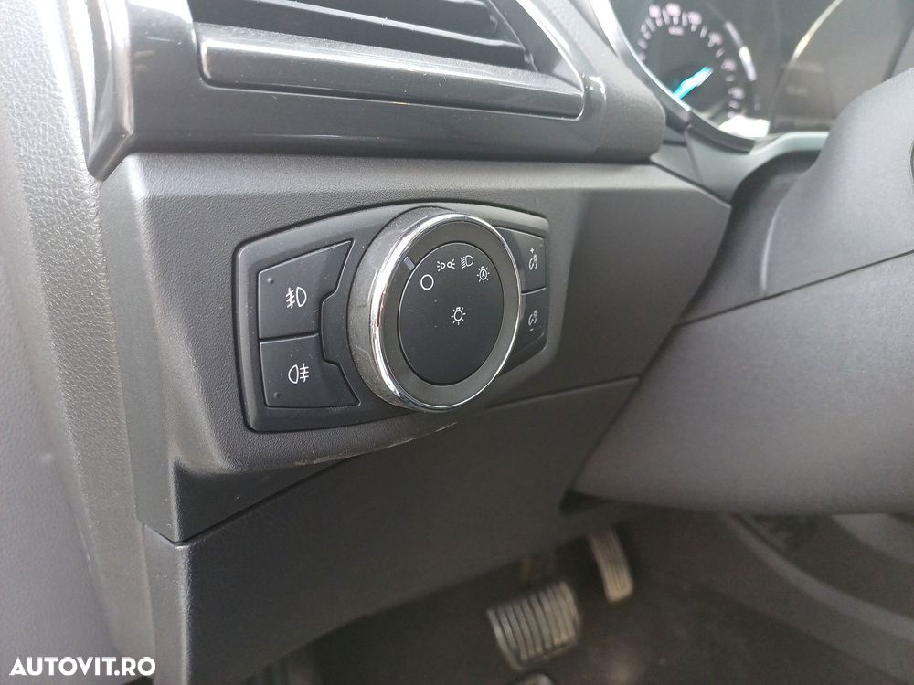 Ford Mondeo 2.0 HEV Titanium - 12