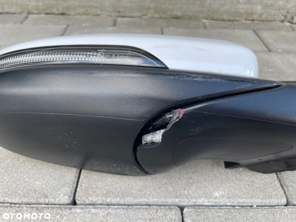 LUSTERKO PRAWE KIA CEED III  2018-- 10pin - 4