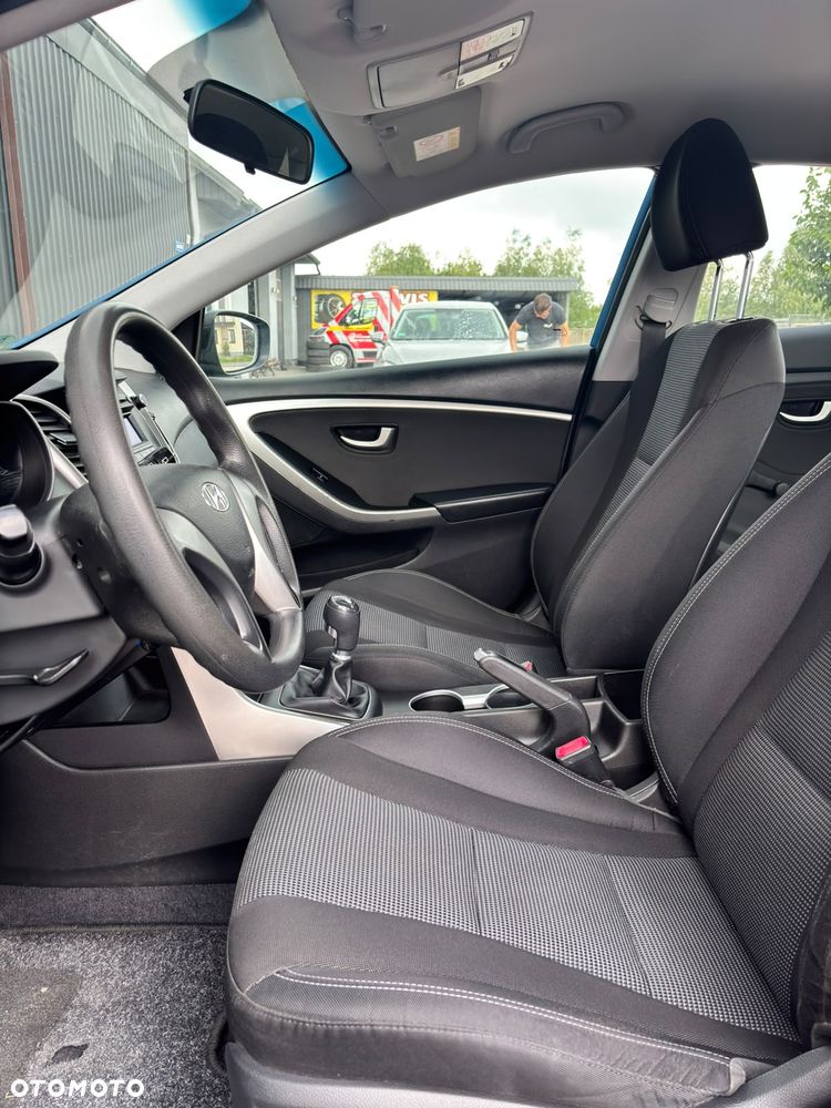 Hyundai i30 blue 1.6 CRDi Passion - 18