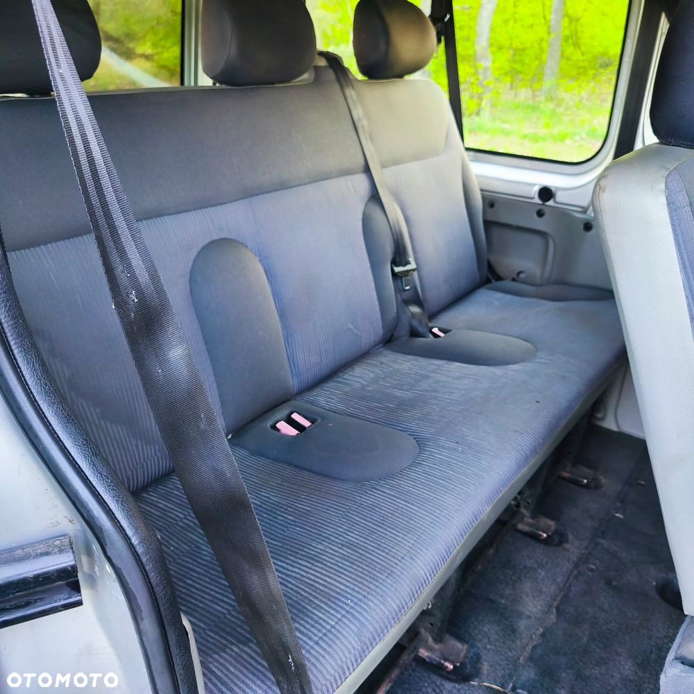 Opel Vivaro L2H1 2.9t - 21