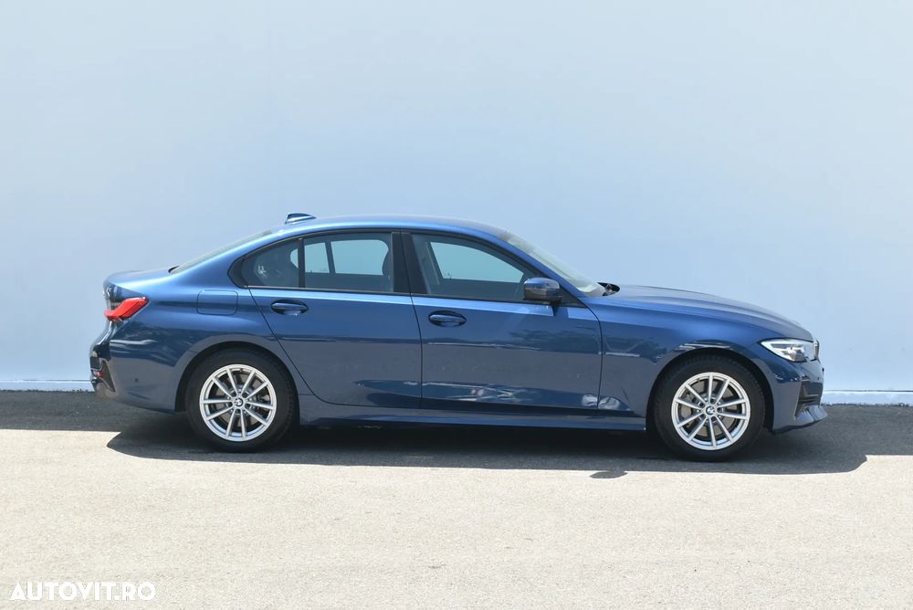 BMW Seria 3 330e Aut. - 11