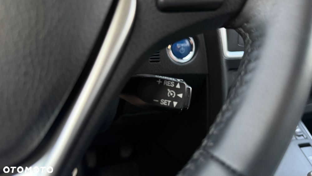 Toyota Auris 1.8 HSD Prestige NAVI - 31