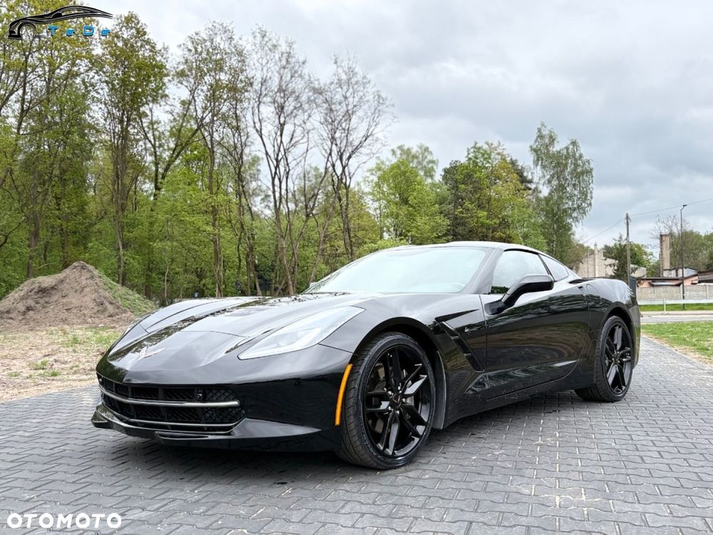 Chevrolet Corvette - 11