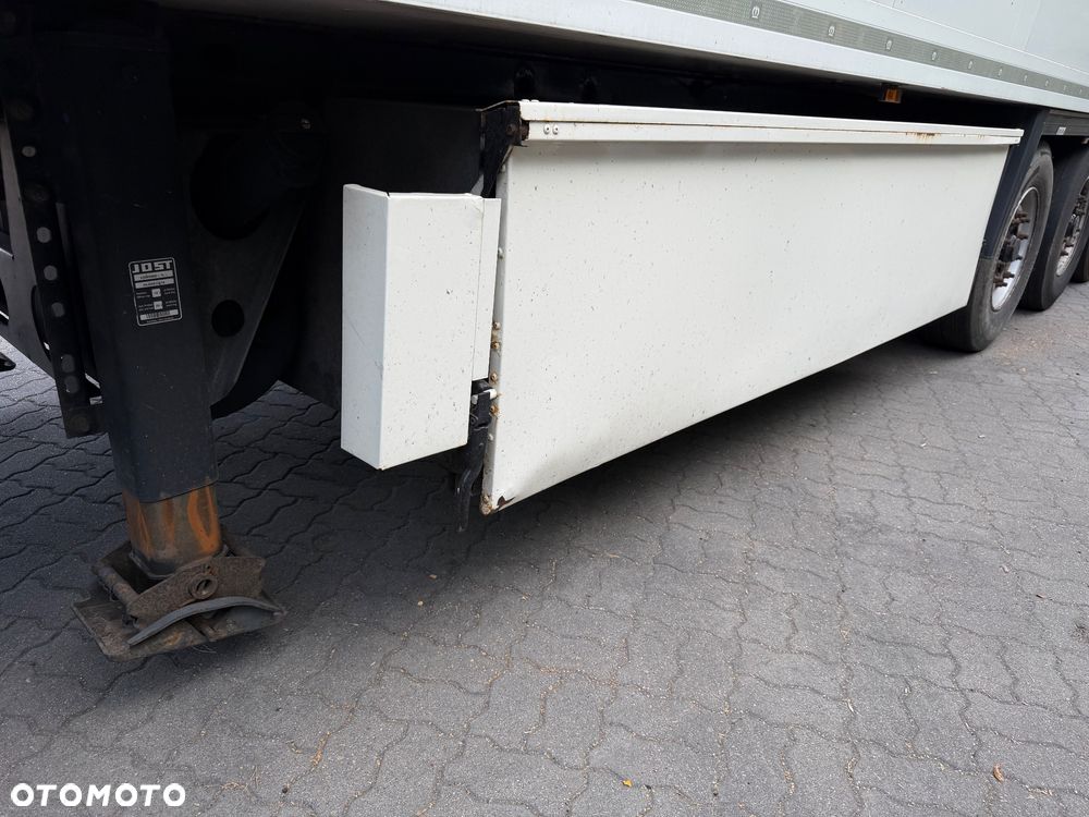 Krone Carrier Vector 1550 - 17