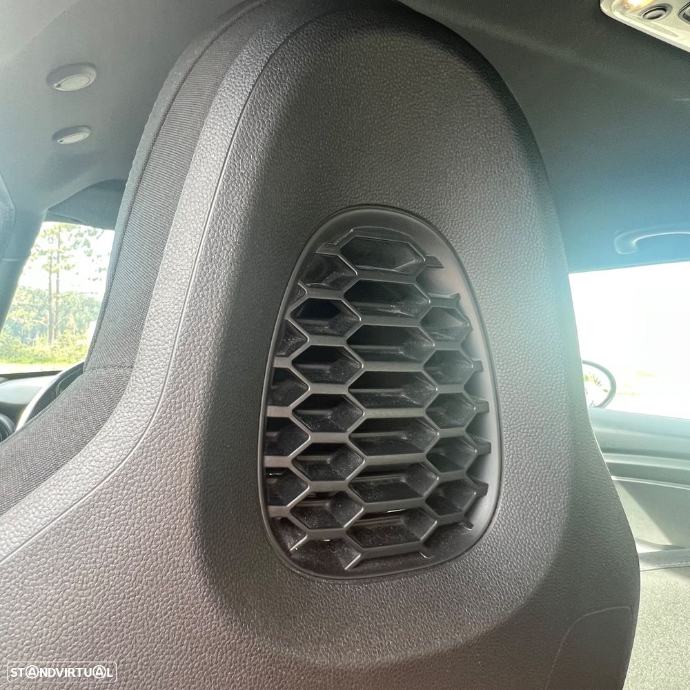 MINI 5 Portas One D - 14