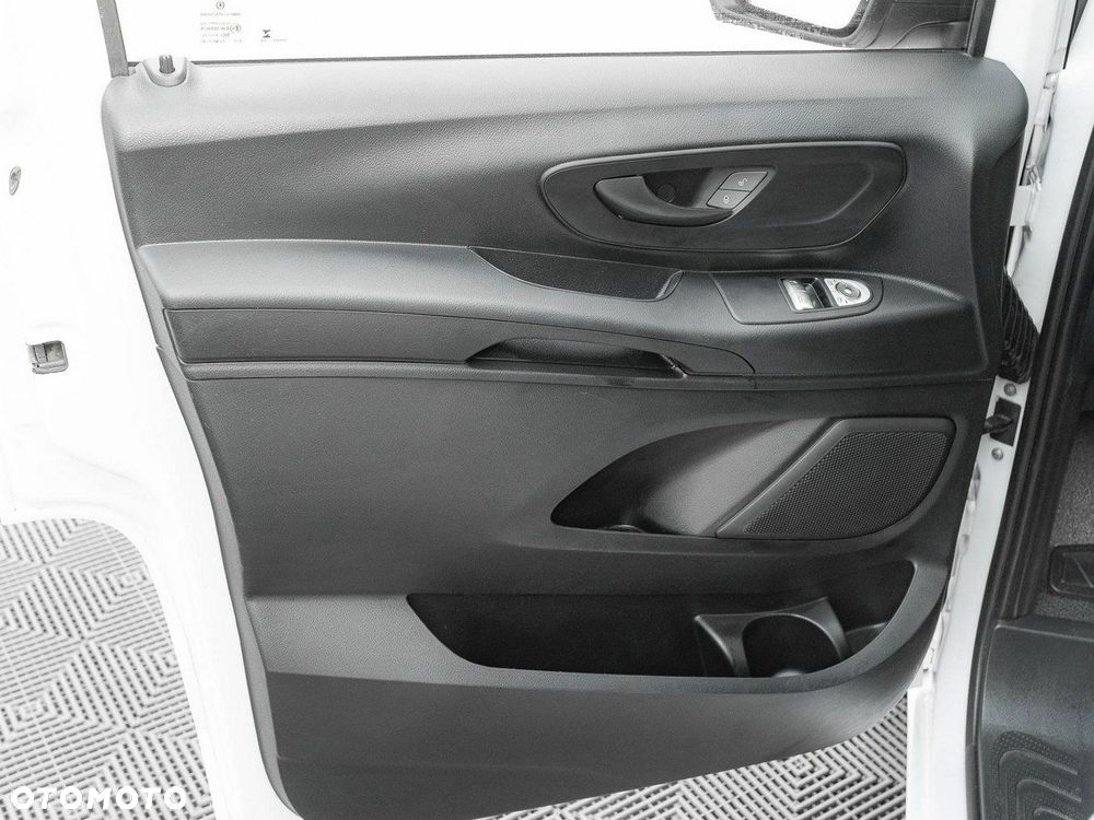 Mercedes-Benz Vito - 10