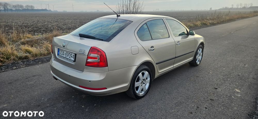 Skoda Octavia 2.0 FSI Automatik Laurin & Klement - 6