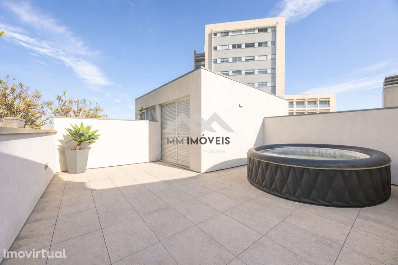 Andar Moradia T3 | Maia | Terraço | Box | Metro | Jardim | Ginásio | P - Grande imagem: 2/49