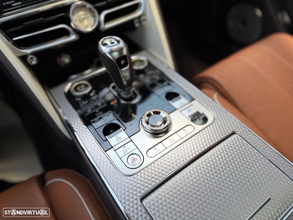 Bentley Flying Spur 4.0 Hybrid Mulliner - 16