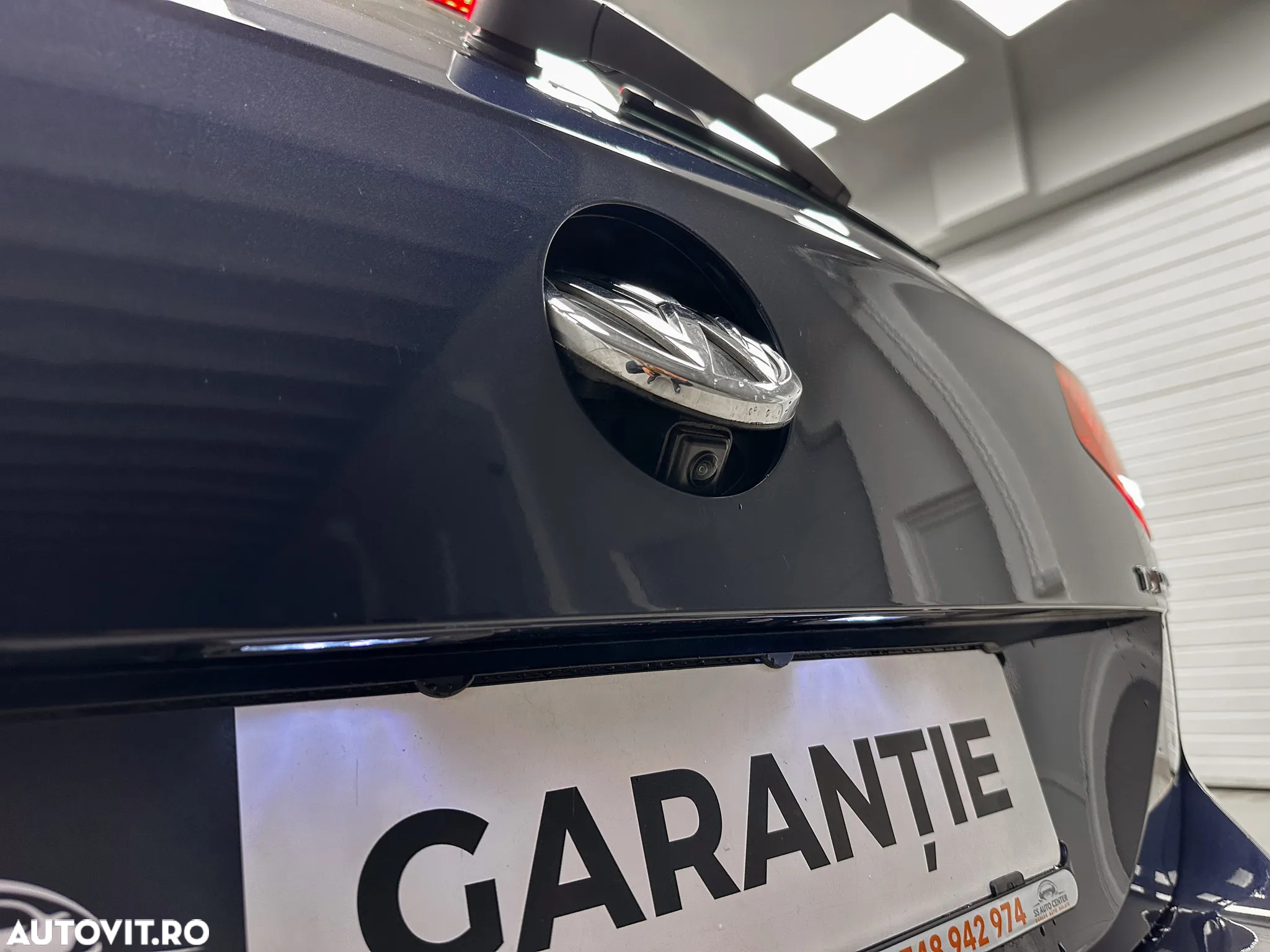 Volkswagen Passat Variant 1.6 TDI (BlueMotion Technology) DSG Comfortline - 11