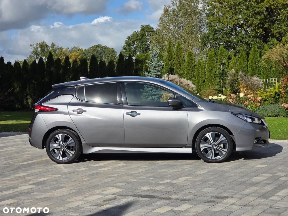 Nissan Leaf 40kWh N-Connecta - 11