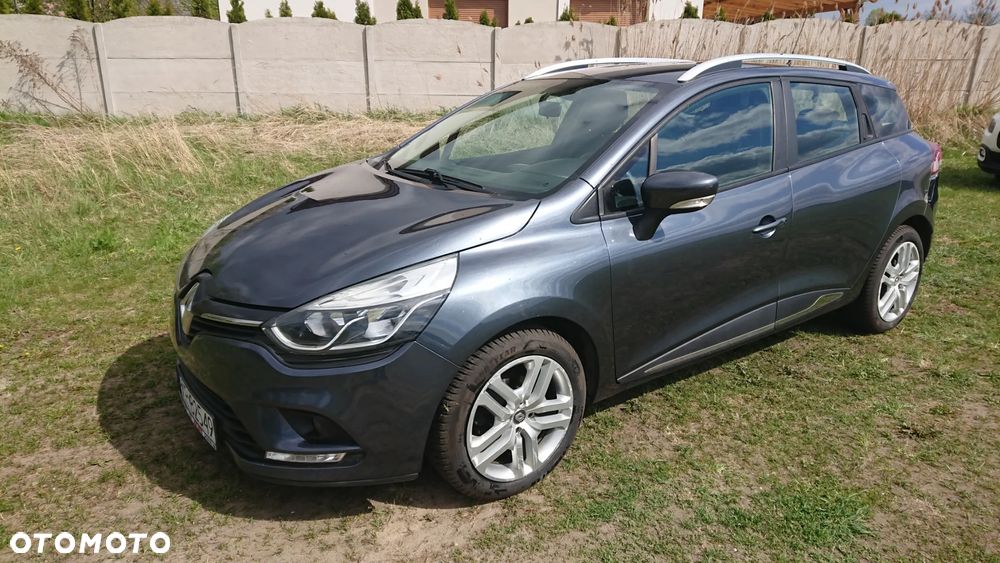 Renault Clio - 23