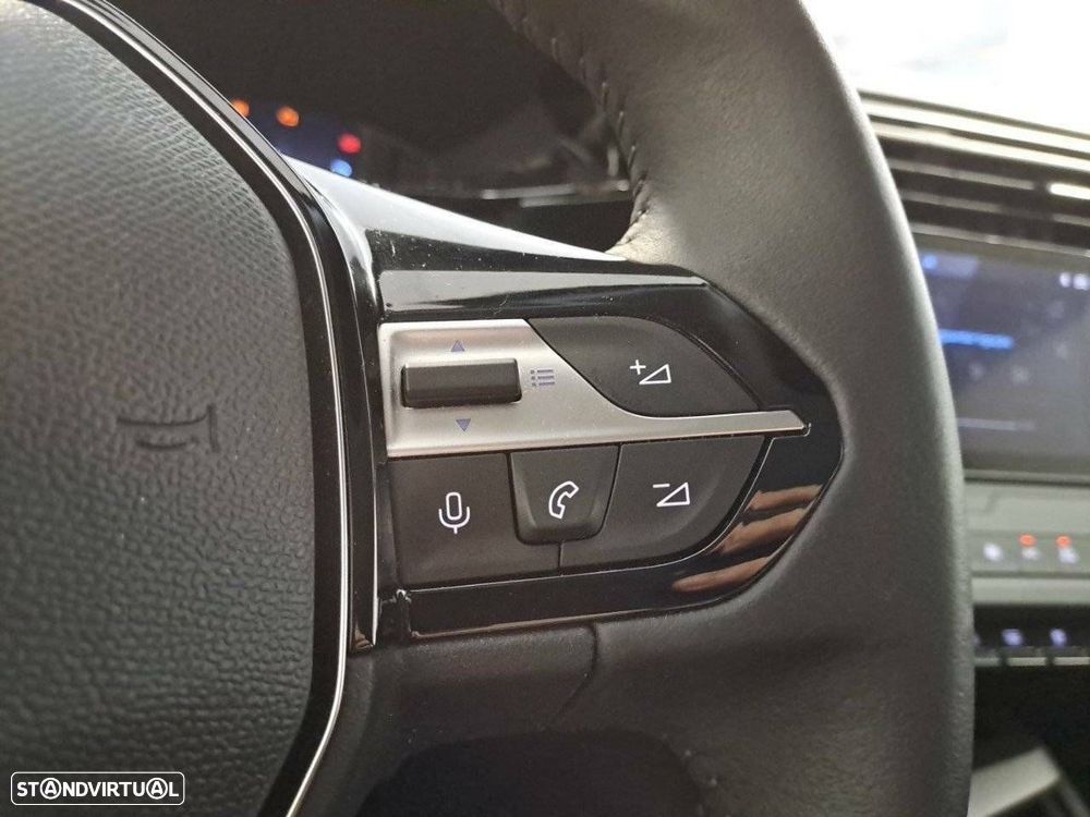 Peugeot 308 1.2 Hybrid Style e-DCS6 - 17