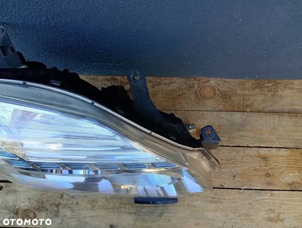 lampa przednia prawa przód led nissan x-trail t31 lift 2013r europa - 3