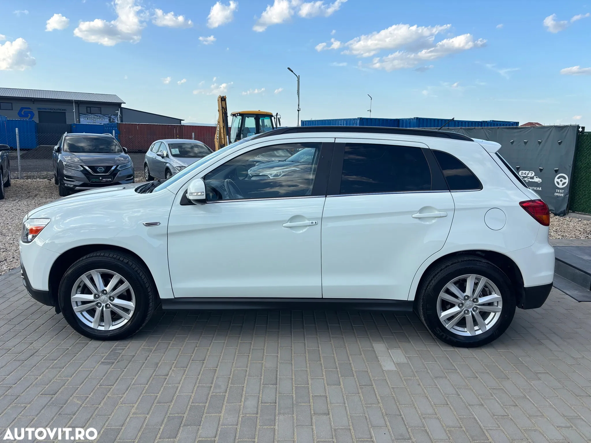 Mitsubishi ASX 1.8 DI-D 4WD Instyle - 14
