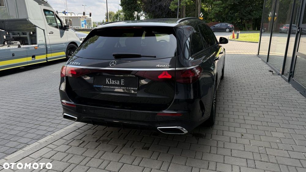 Mercedes-Benz Klasa E - 11