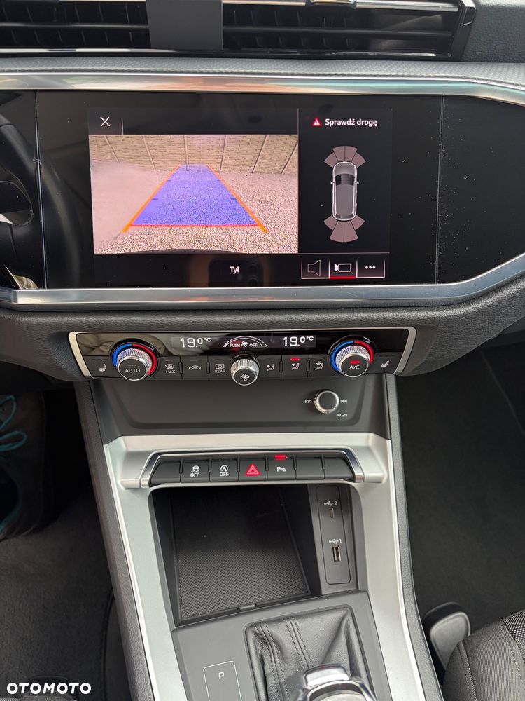 Audi Q3 40 TFSI Quattro S tronic - 23