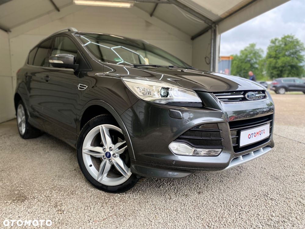 Ford Kuga 1.5 EcoBoost 2x4 Titanium - 39