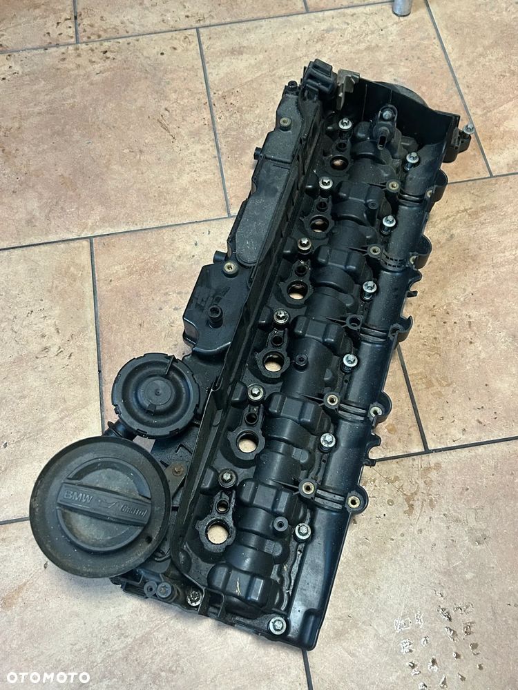 BMW E90 F30 F32 F10 F15 F01 2.5D 3.0D N57 POKRYWA ZAWORÓW GŁOWICY 7800309 - 1