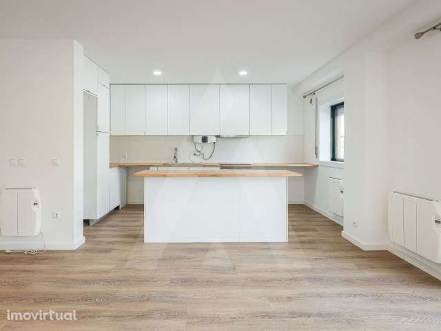 Apartamento T1 + 2 totalmente remodelado em Esgueira - Grande imagem: 4/24
