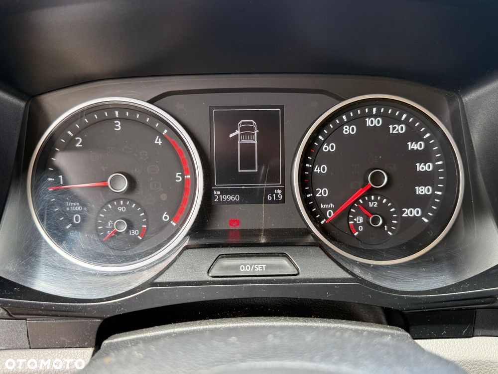 Volkswagen Transporter - 22