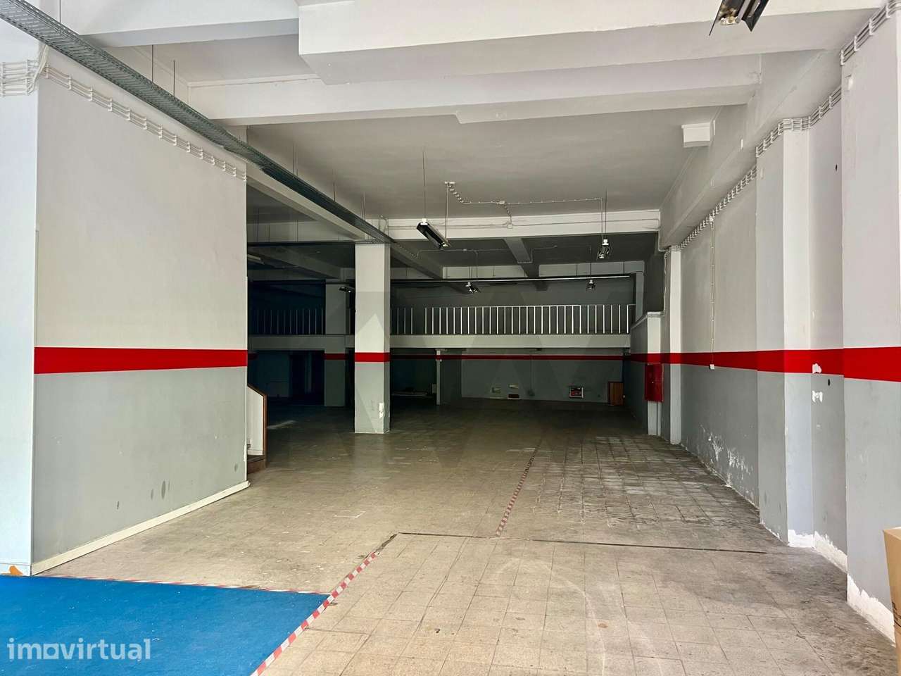 Loja com aproximadamente 590 m2 em Arroios - Grande imagem: 5/14