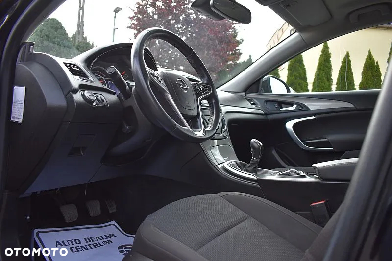 Opel Insignia 1.4 T Cosmo S&S - 9