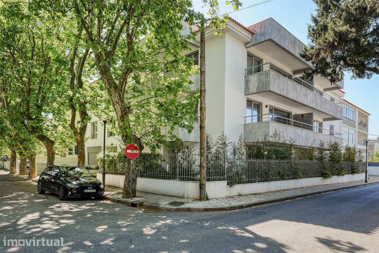 Apartamento T3 + 1 Duplex no Centro de Carcavelos - Cascais - Grande imagem: 2/30