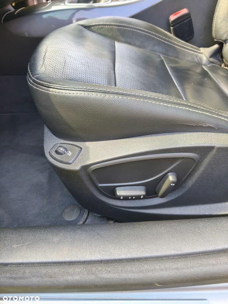 Renault Laguna 2.0 DCi FAP Dynamique - 19