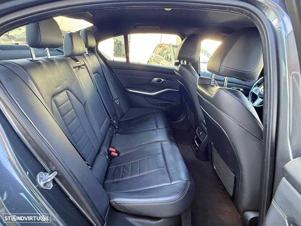 BMW 320 d Pack M Auto - 12