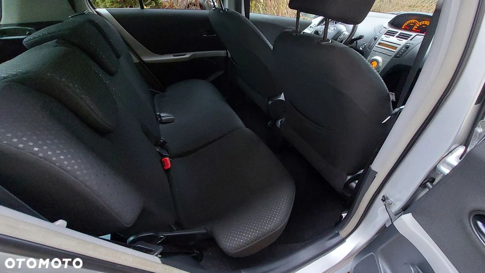 Toyota Yaris 1.33 Prestige - 15