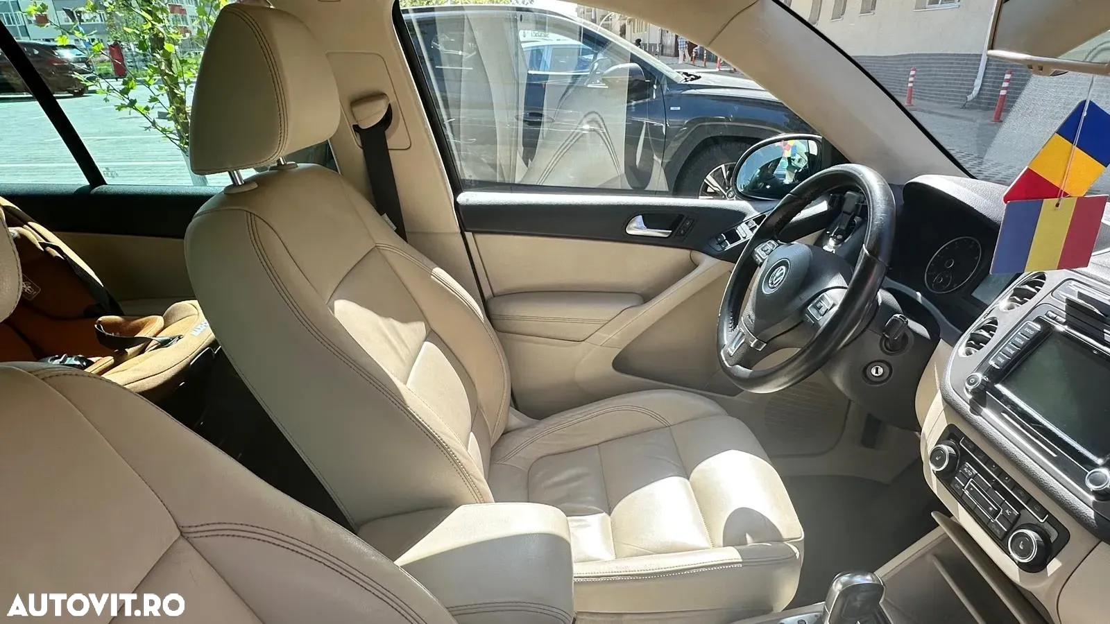 Volkswagen Tiguan 2.0 TDI 4Motion DSG Sport & Style - 11