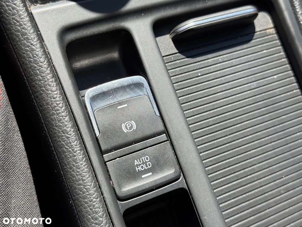 Volkswagen Golf 1.6 TDI BMT Highline - 39