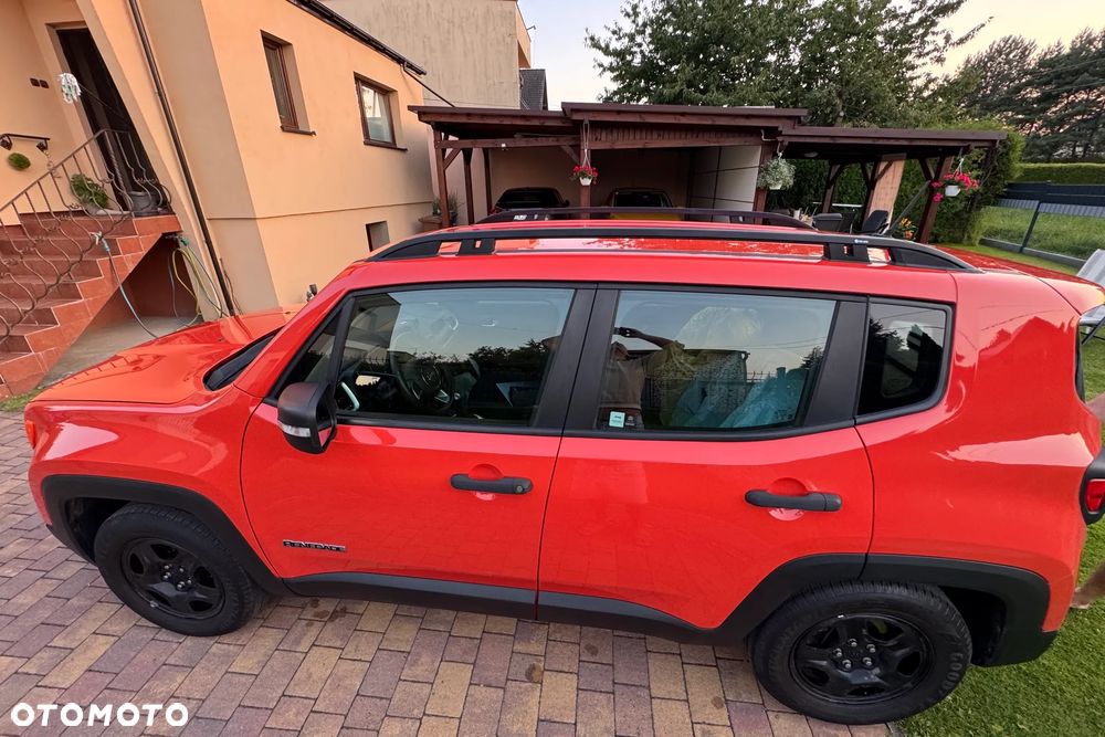 Jeep Renegade 1.6 E-TorQ Sport FWD - 8