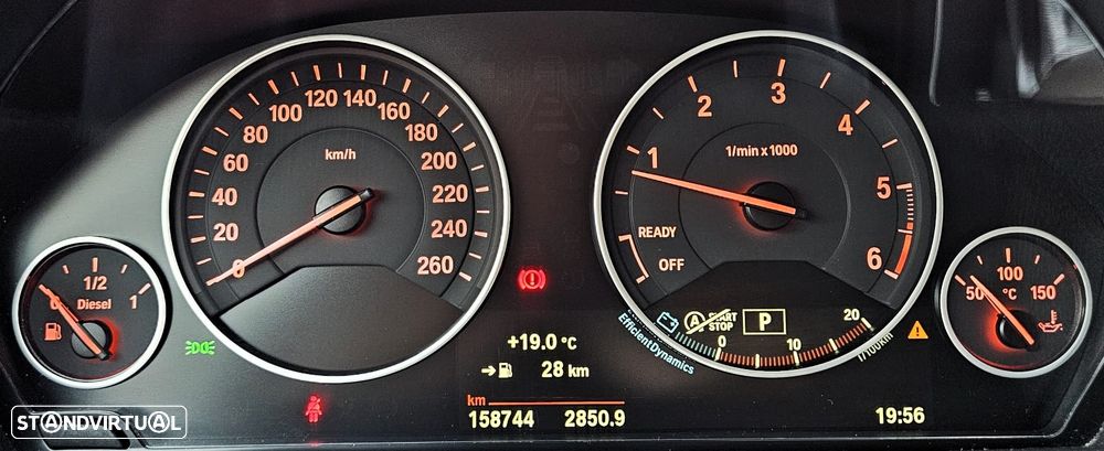 BMW 320 d Aut. Sport Line - 12
