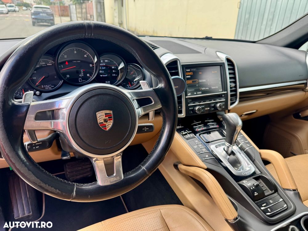 Porsche Cayenne Platinum Edition - 7