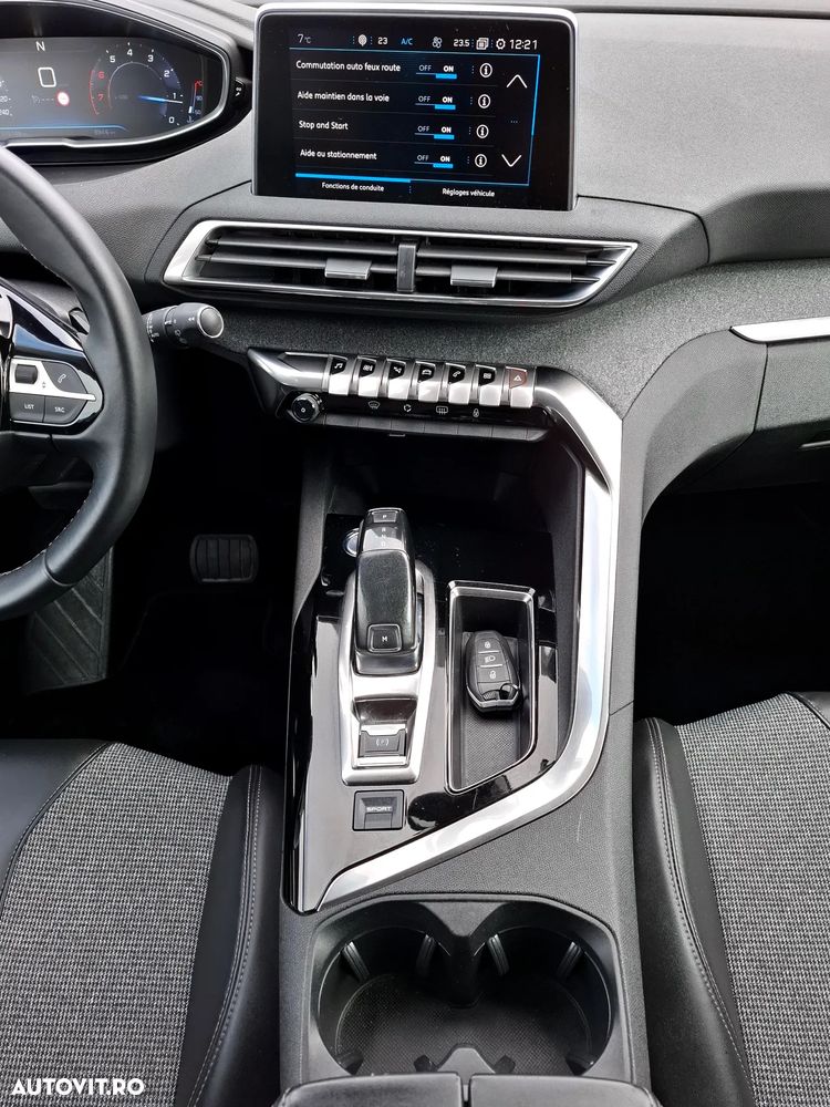 Peugeot 5008 THP 165 EAT6 Stop & Start Allure - 18