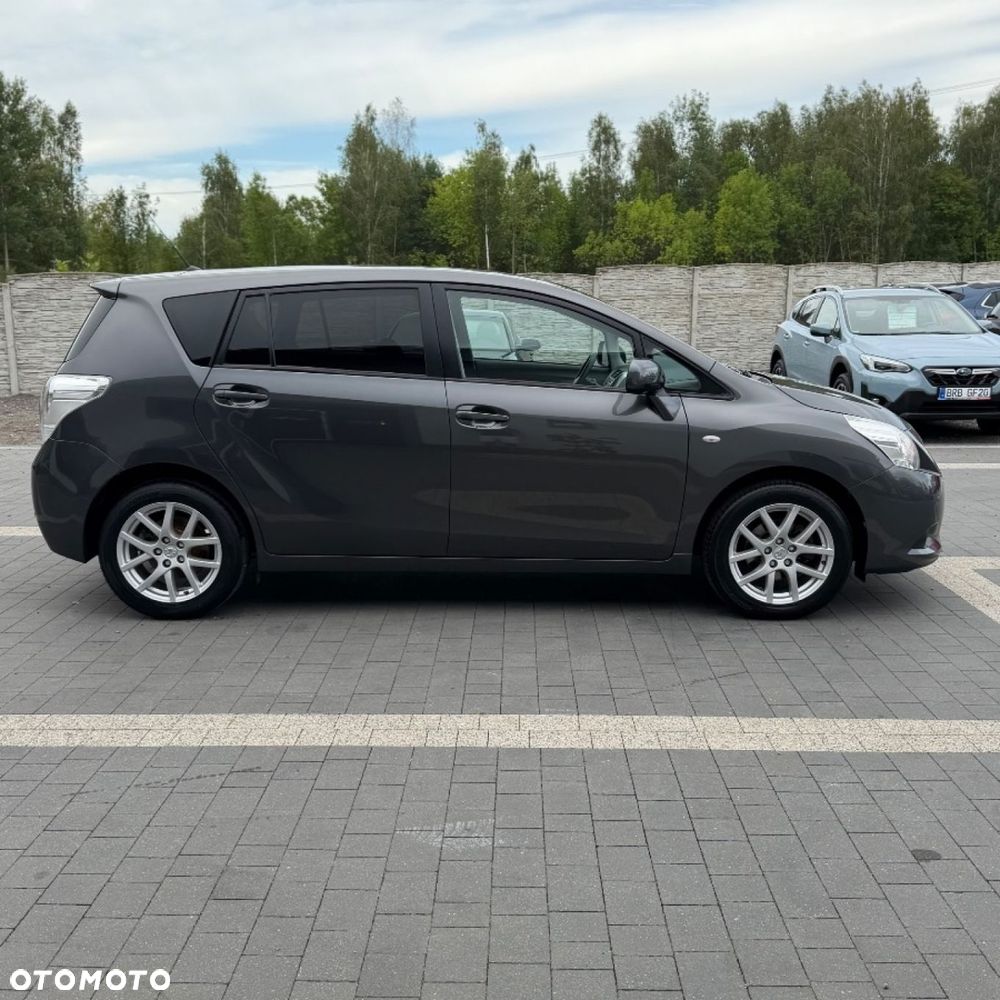 Toyota Verso 1.6 Sprint EU6 - 9